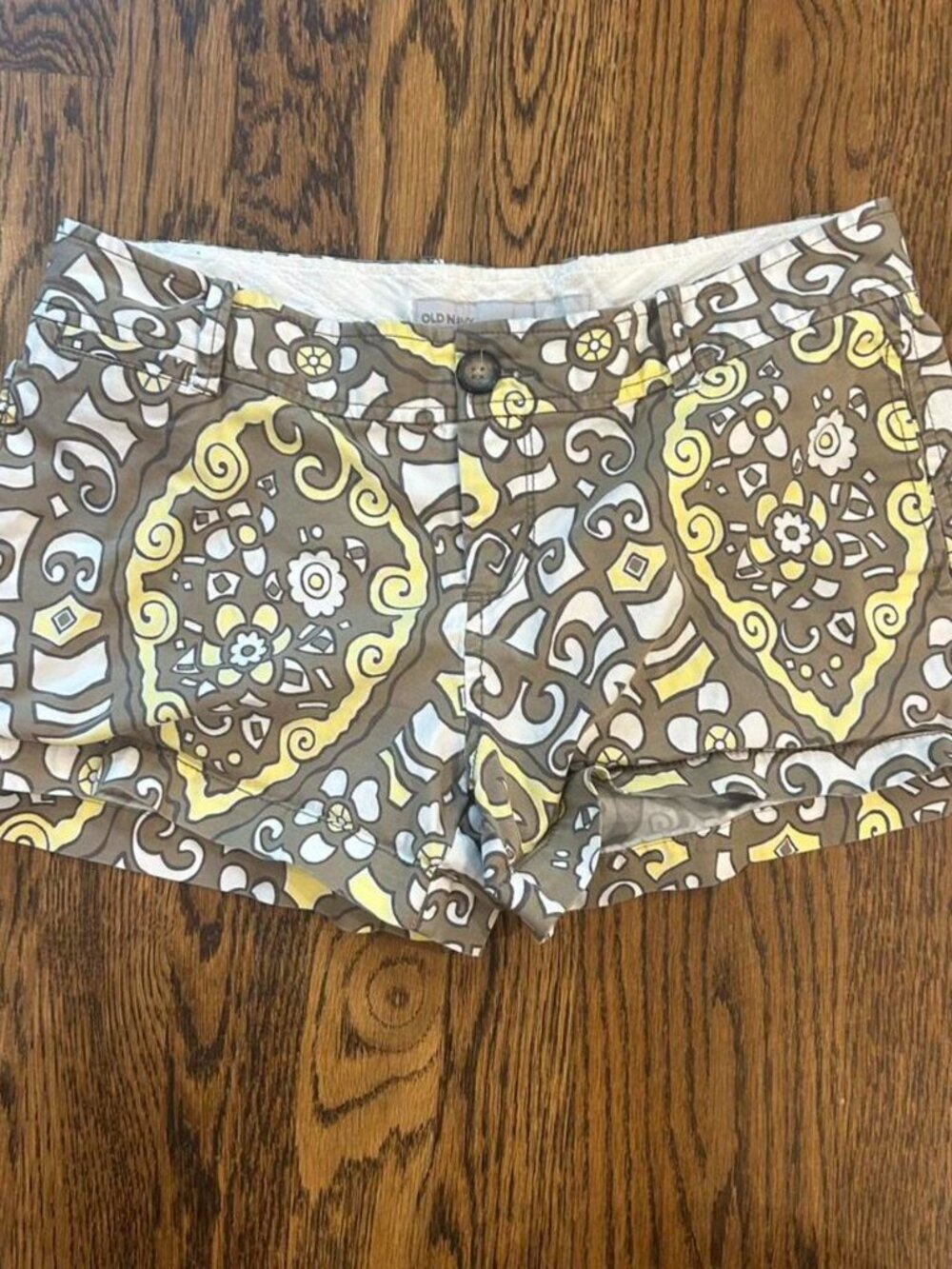 Vintage Y2K Old Navy Medallion Boho Shorts